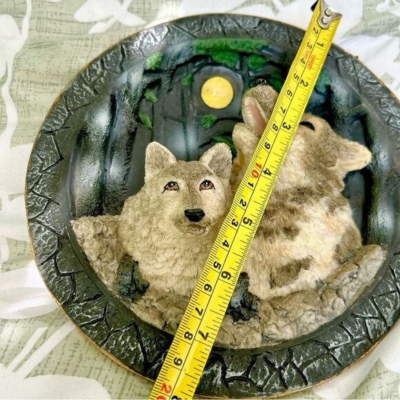 Howling Wolves Moon Magical Unique Vintage Collectible Wall Hanging Plate Art - Picture 3 of 6